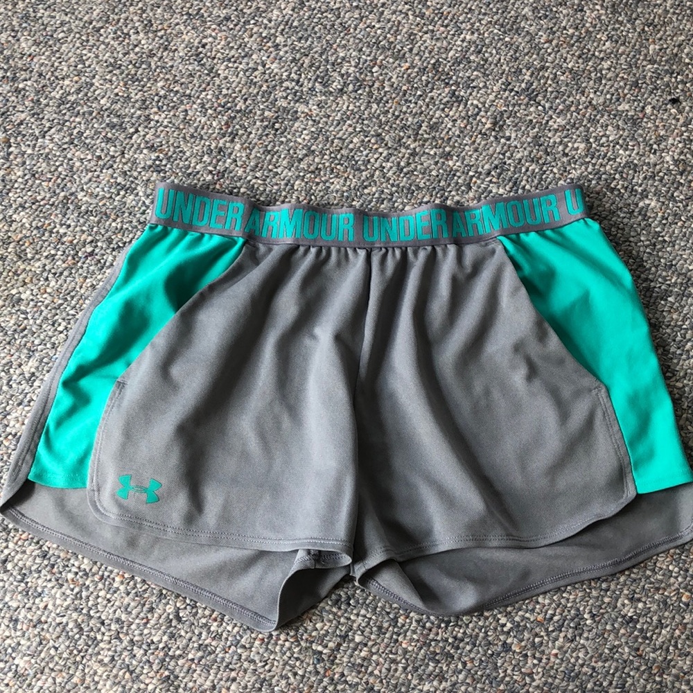 Under Armour Shorts w/ Built in Pockets